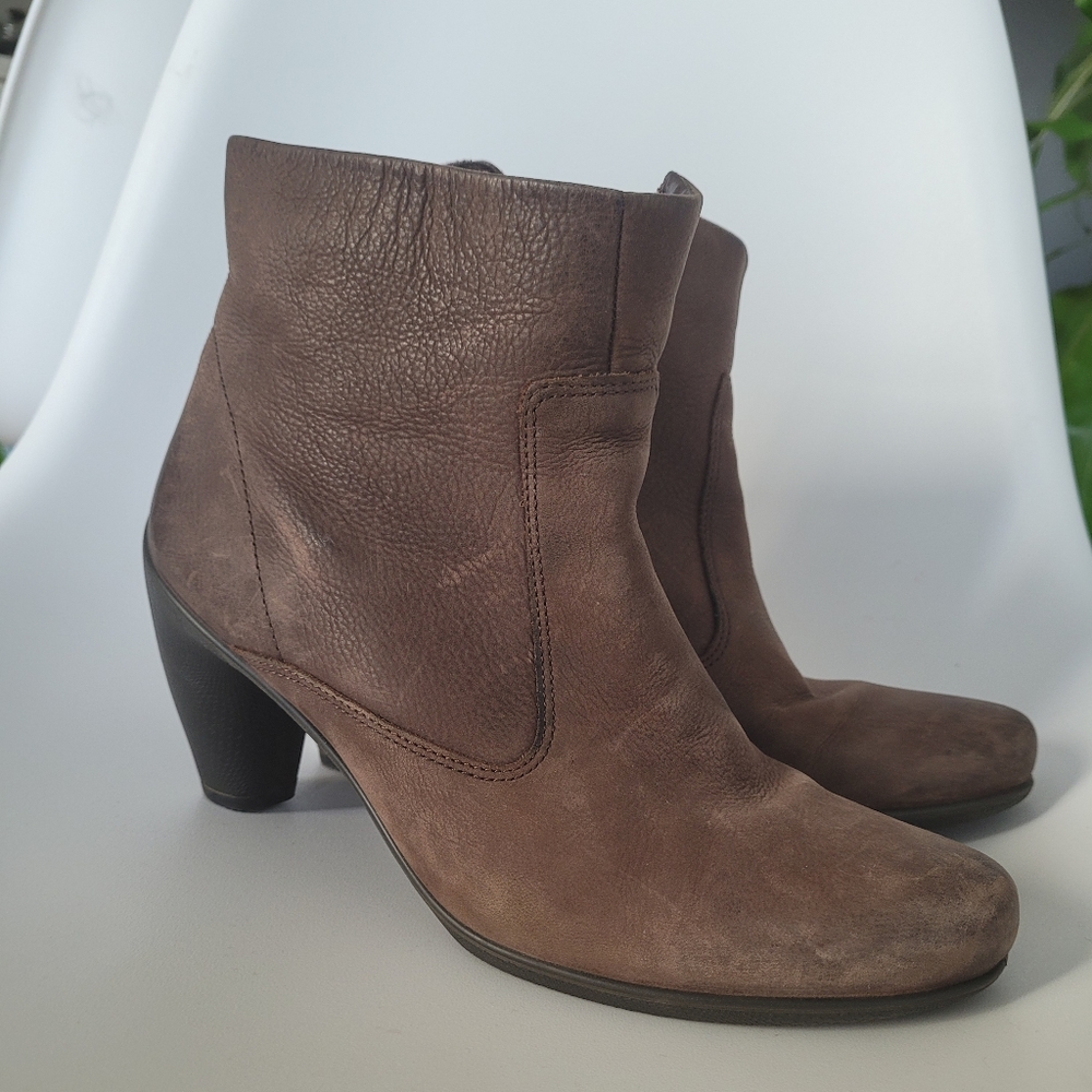 Ecco Sculptured 65 Brown Leather Ankle Boots Size 39